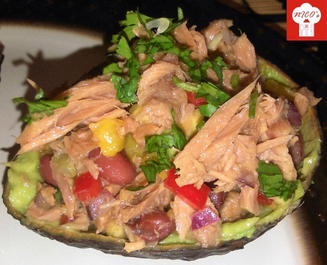 Salata de ton, avocado