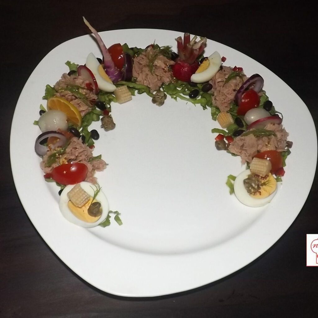 salata, ton